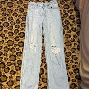 Hollister High Rise Light Blue Distressed Straight Leg Jeans